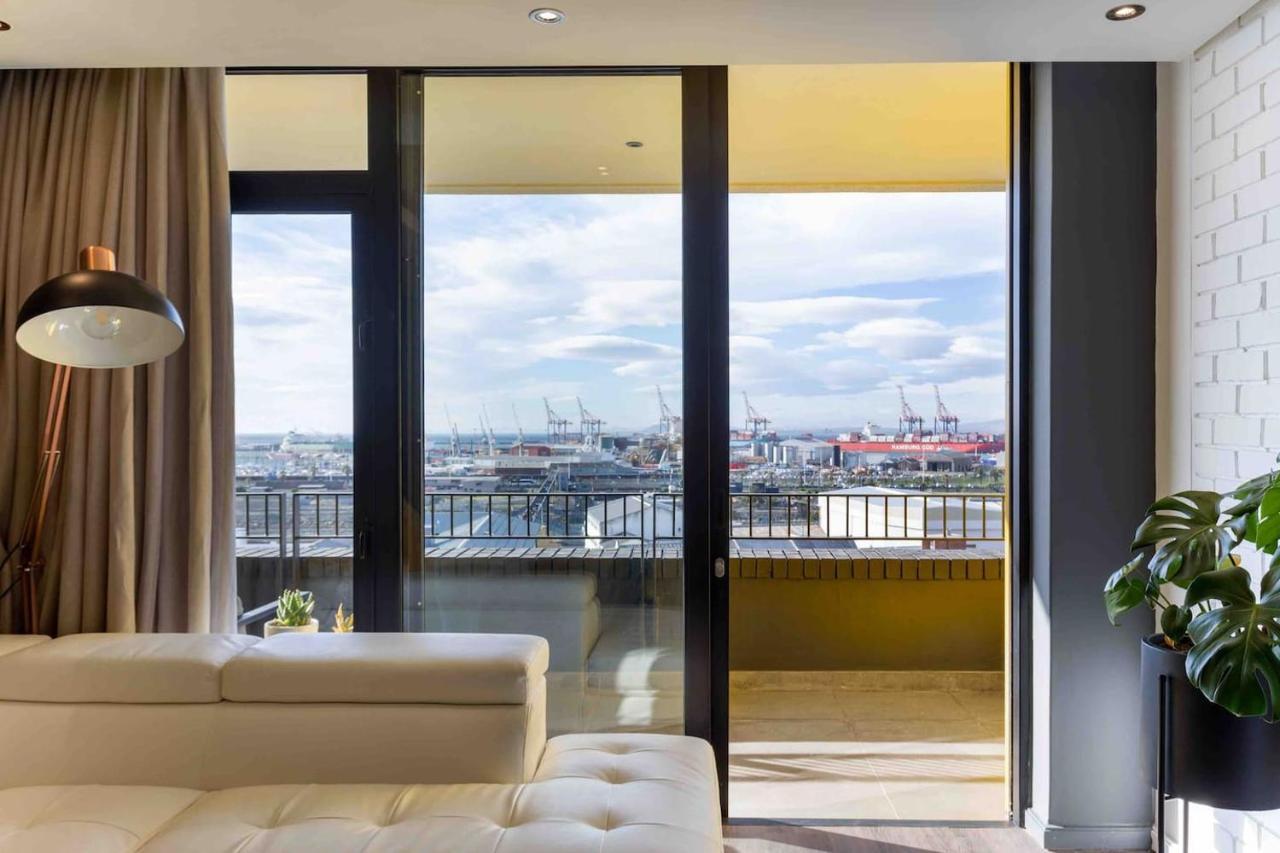 شقة Brand New Penthouse With Waterfront Views كيب تاون المظهر الخارجي الصورة