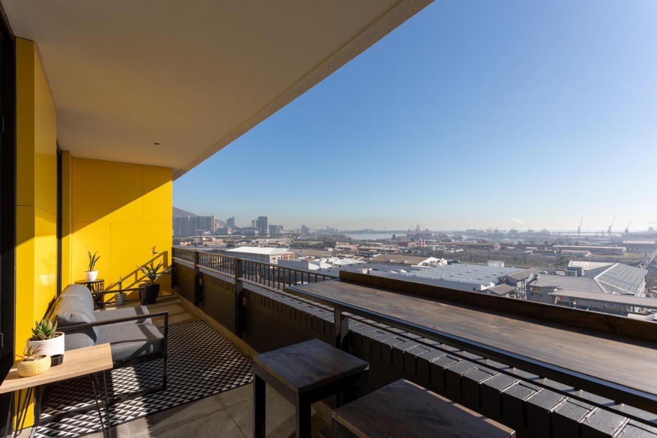شقة Brand New Penthouse With Waterfront Views كيب تاون المظهر الخارجي الصورة