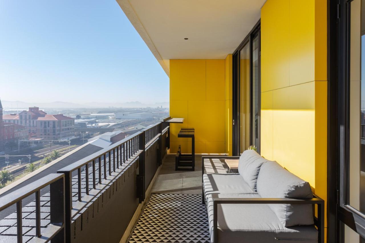شقة Brand New Penthouse With Waterfront Views كيب تاون المظهر الخارجي الصورة